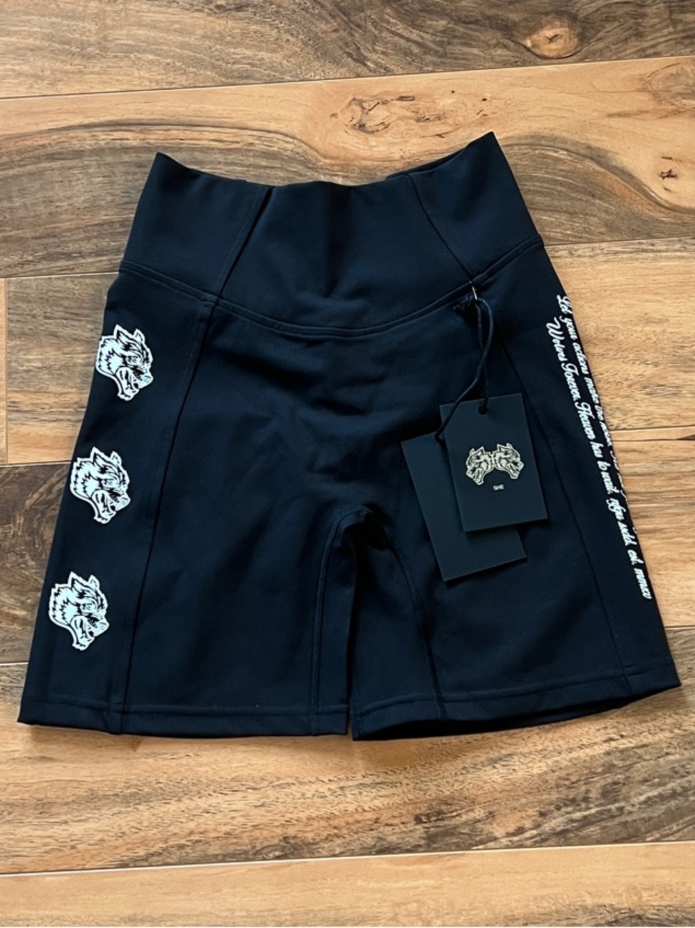 Darc Sport SHE Women’s Small Pump Shorts Black NWT 54/500 Scrunch Wolf Gym